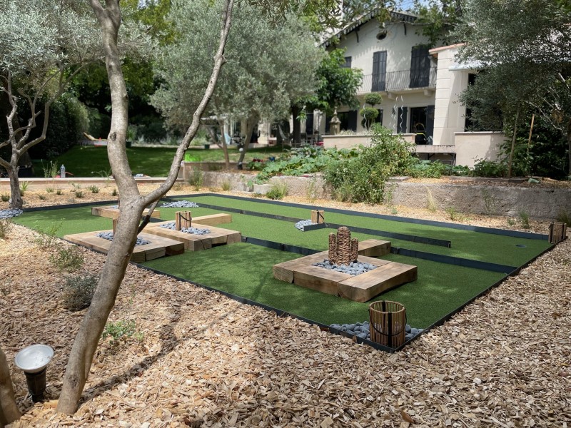 Conception et Création d'un jardin sur mesure avec création d'un mini golf à Aix-en-Provence