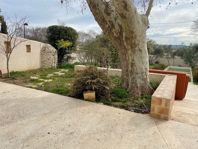 Aménagement d'un jardin sur mesure avec plantation en tour de piscine à Coudoux