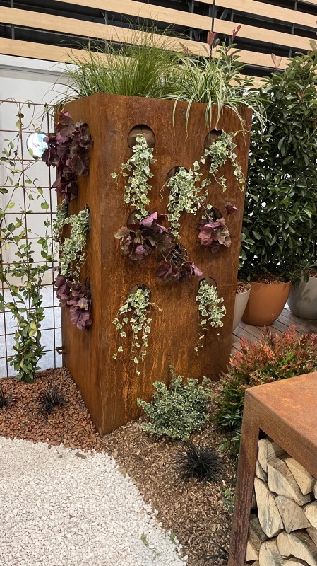 Location de plantes pour évènements professionnels à Marseille : Sublimez vos espaces avec des plantes naturelles