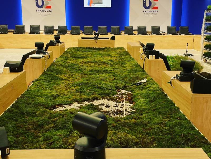 Location et mise en place de plantes pour le conseil de l'Union Europeene à Paris