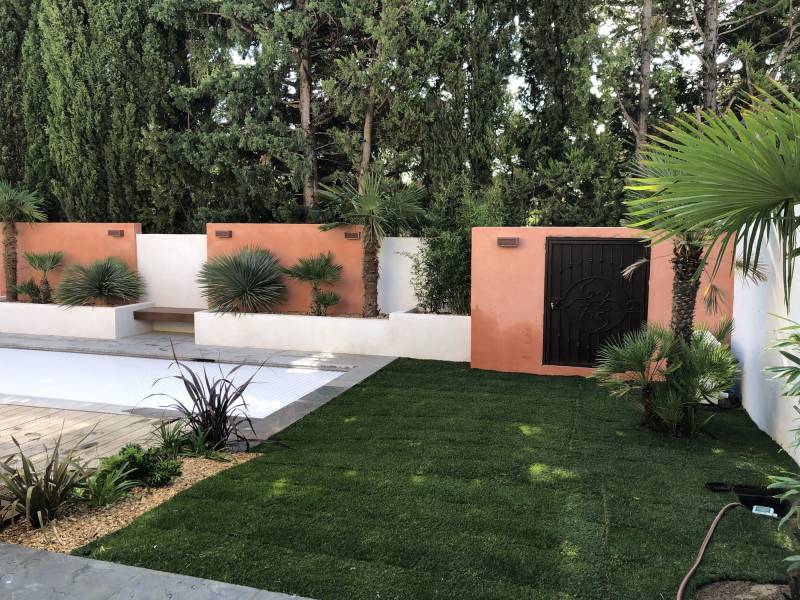 Création et aménagement d'un jardin dans la commune de Saint-Tropez