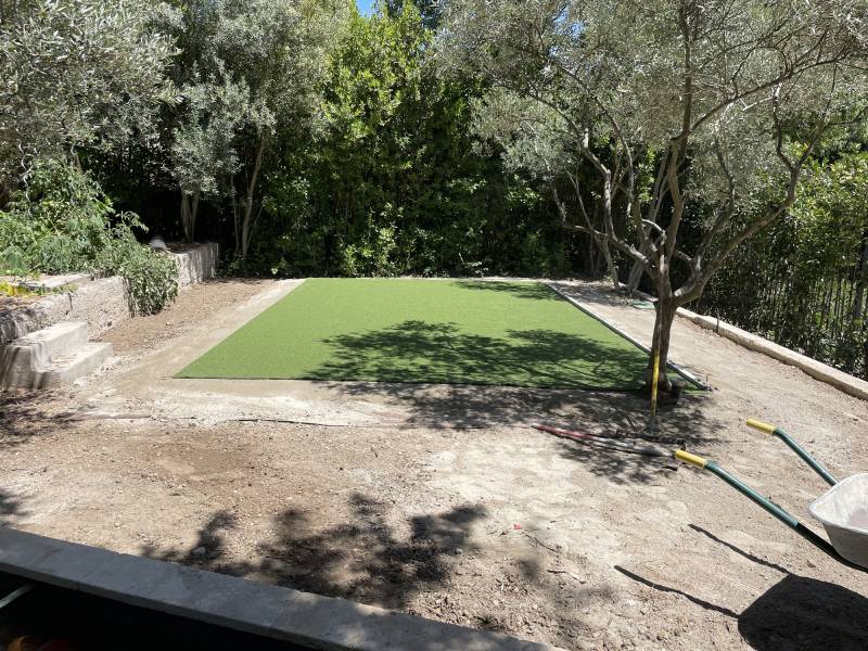 Conception et Création d'un jardin sur mesure avec création d'un mini golf à Aix-en-Provence