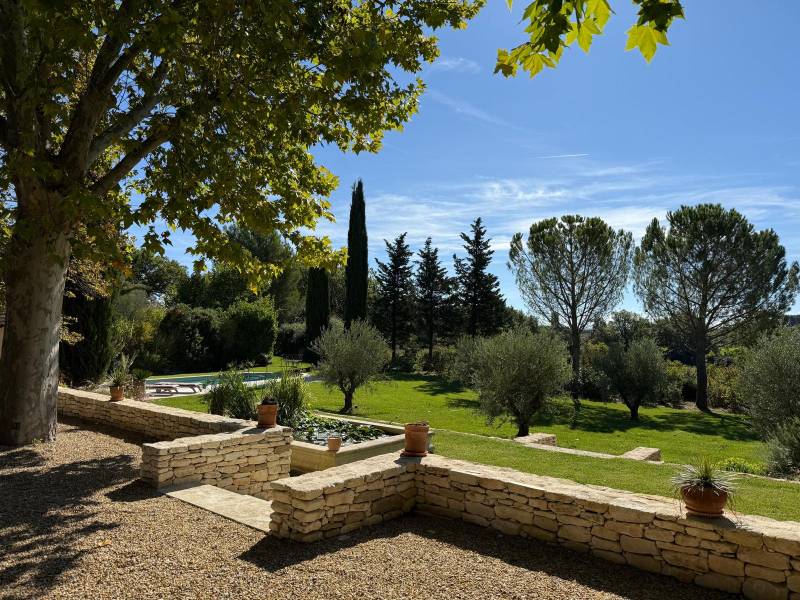 Entretien de domaine par un paysagiste à Puyricard