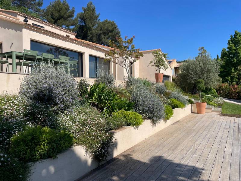 conception paysagère à la réalisation complète Bouc Bel Air