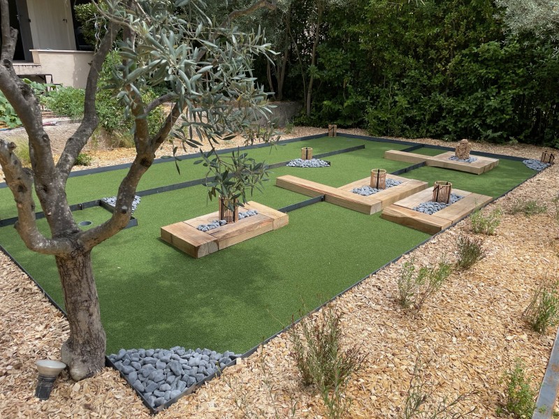Conception et Création d'un jardin sur mesure avec création d'un mini golf à Aix-en-Provence